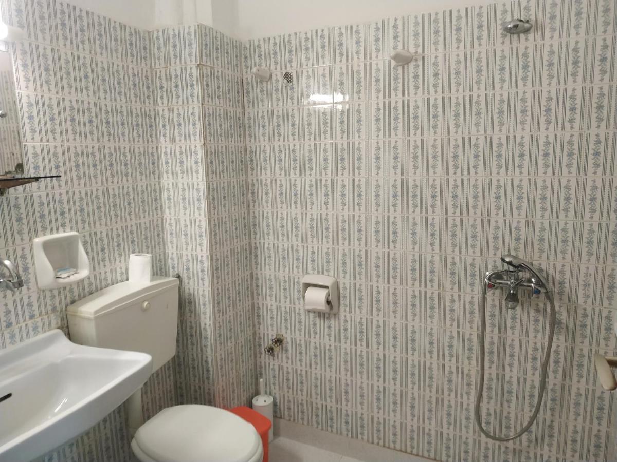 Poulea Rooms Каламата Екстериор снимка
